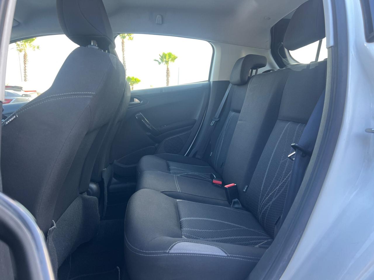 Peugeot 208 BlueHDi 75 5 porte Allure