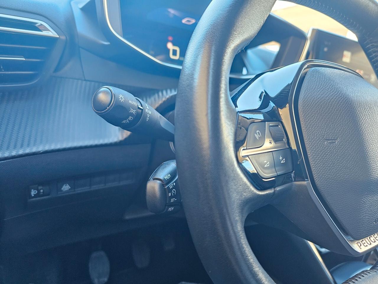 Peugeot 2008 PureTech 100 S&S Allure