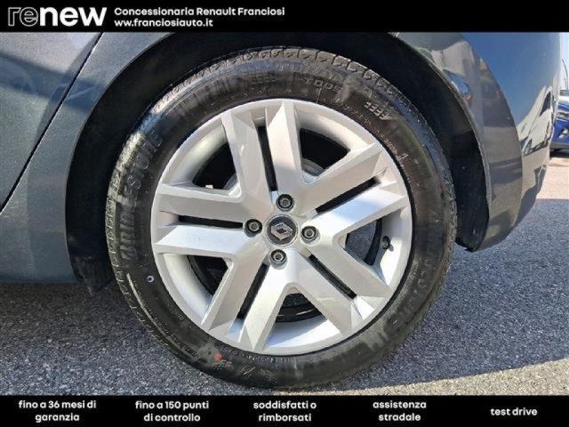 RENAULT Clio 1.6 E-Tech hybrid Zen 140cv auto my21