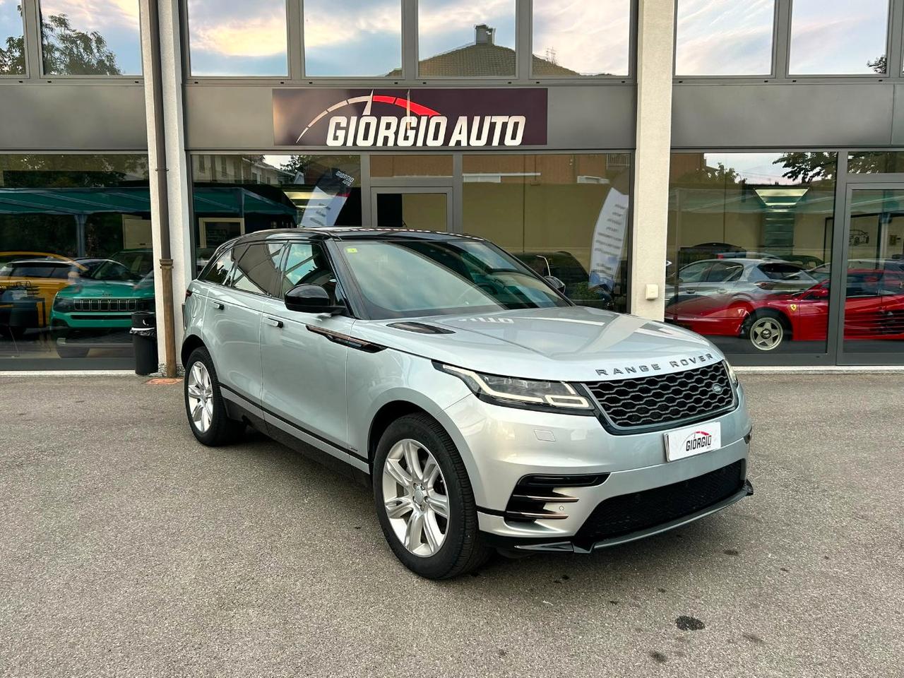 LAND ROVER Range Rover Velar 2.0D I4 240 CV R-Dynamic SE
