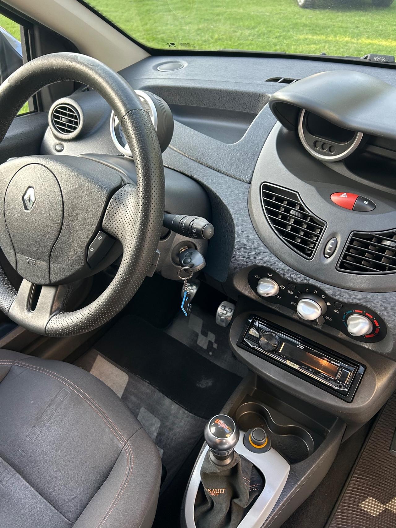 Renault Twingo 1.6 16V RS CUP