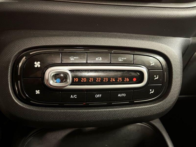 smart fortwo EQ Pure 22kW
