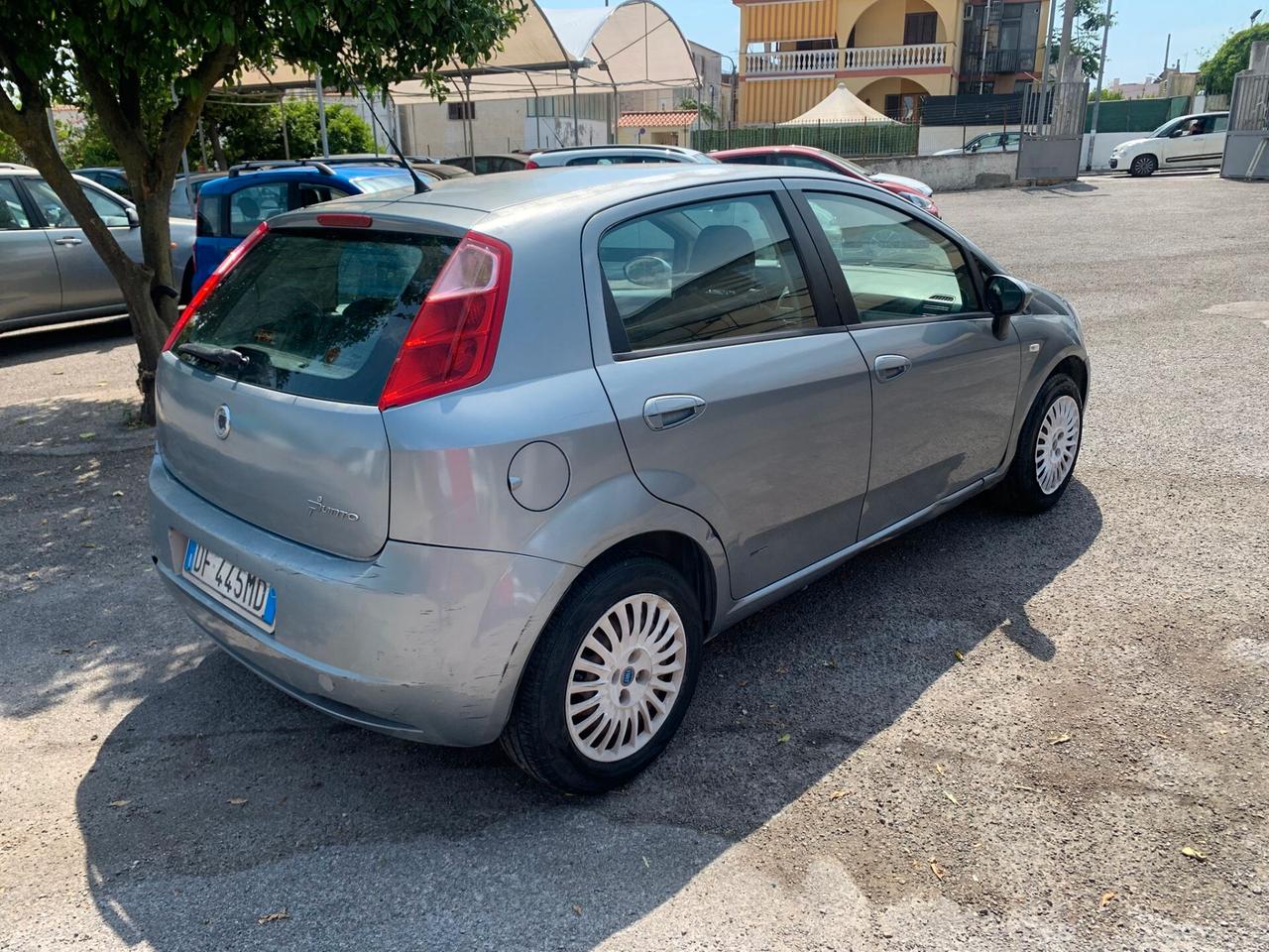 Fiat Grande Punto 1.3 Mjet 75cv 5 porte Dynamic