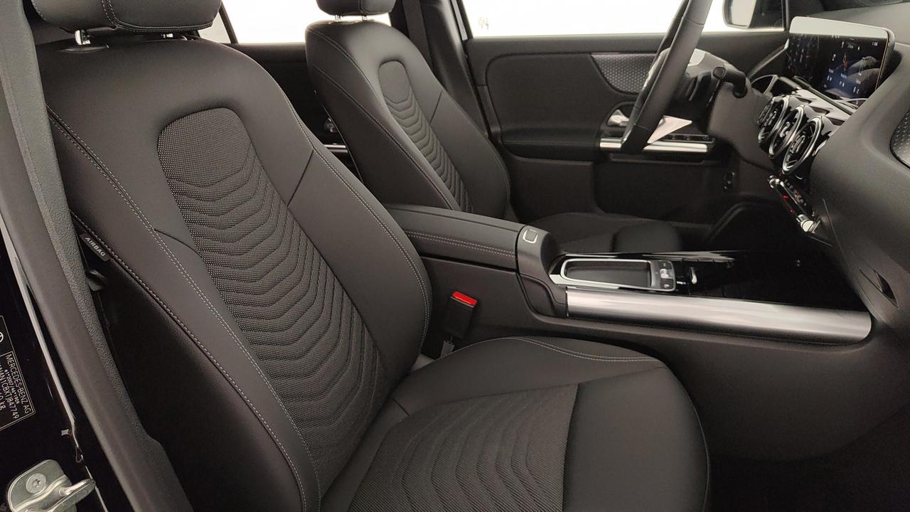 Mercedes-Benz GLA 200 d automatic