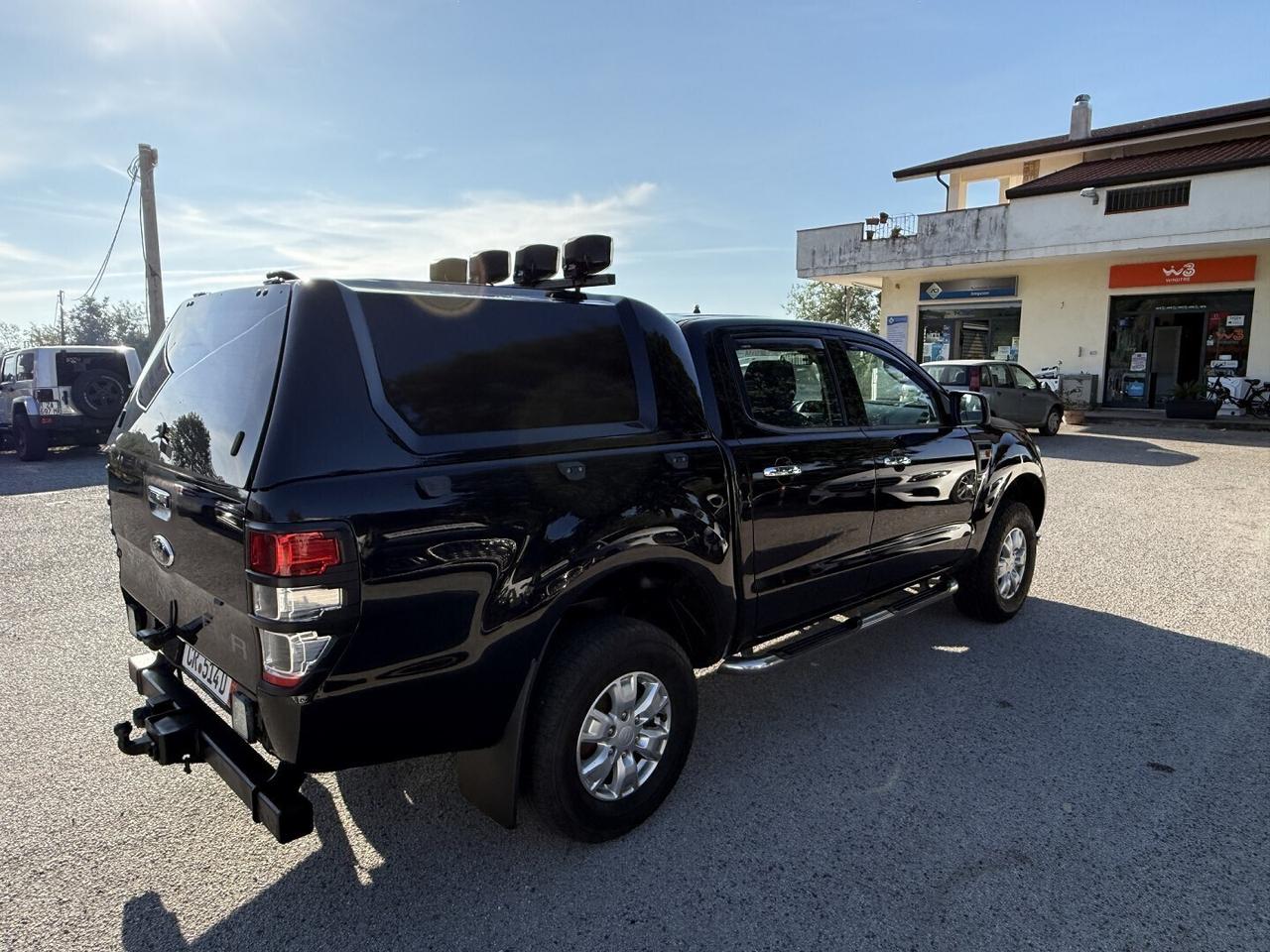 FORD RANGER 2.2 DOPPIA CABINA CAMBIO MANUALE