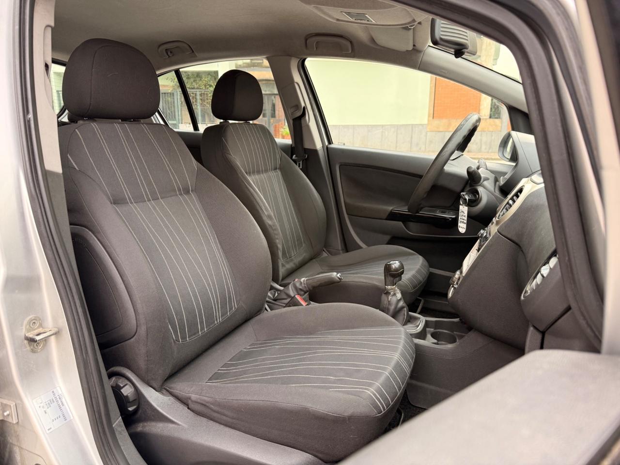 Opel Corsa Restayling 1.2 benz 5 porte Full Perfetta