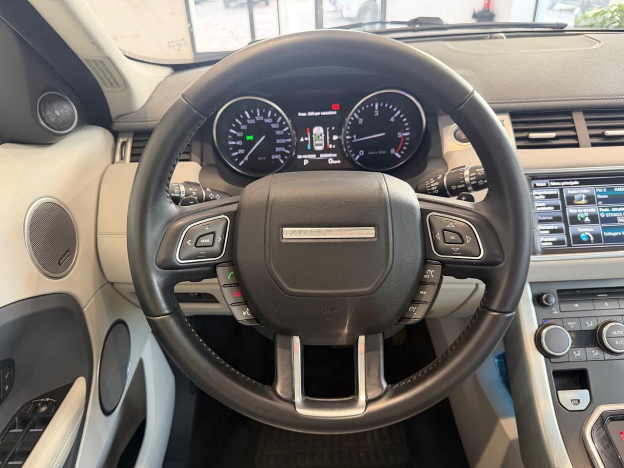 Land Rover Range Evoque 2.2 TD4 5p. Dynamic