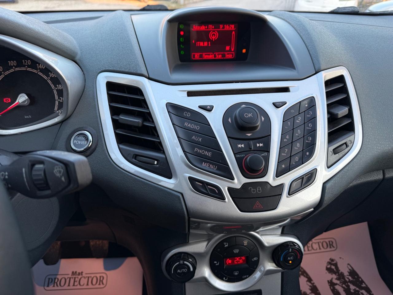 Ford Fiesta 1.2 82 CV 5 porte Titanium UNICO