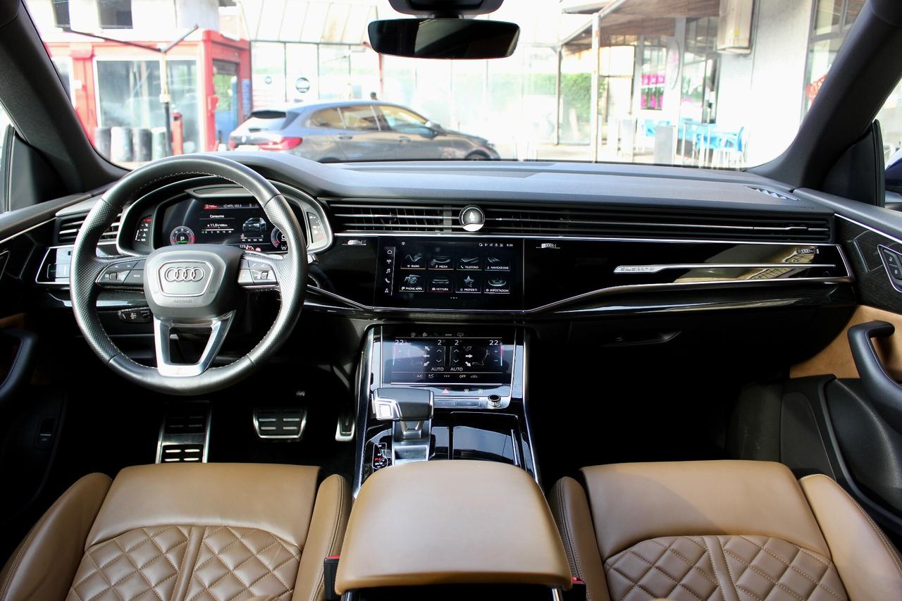 Audi Q8 50 TDI 286 CV quattro Sport INTERNO PELLE MARRONE S LINE TETTO PANOR.