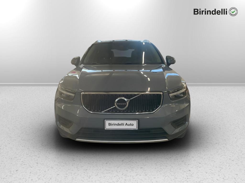 VOLVO XC40 (2017-->) - XC40 T2 Momentum