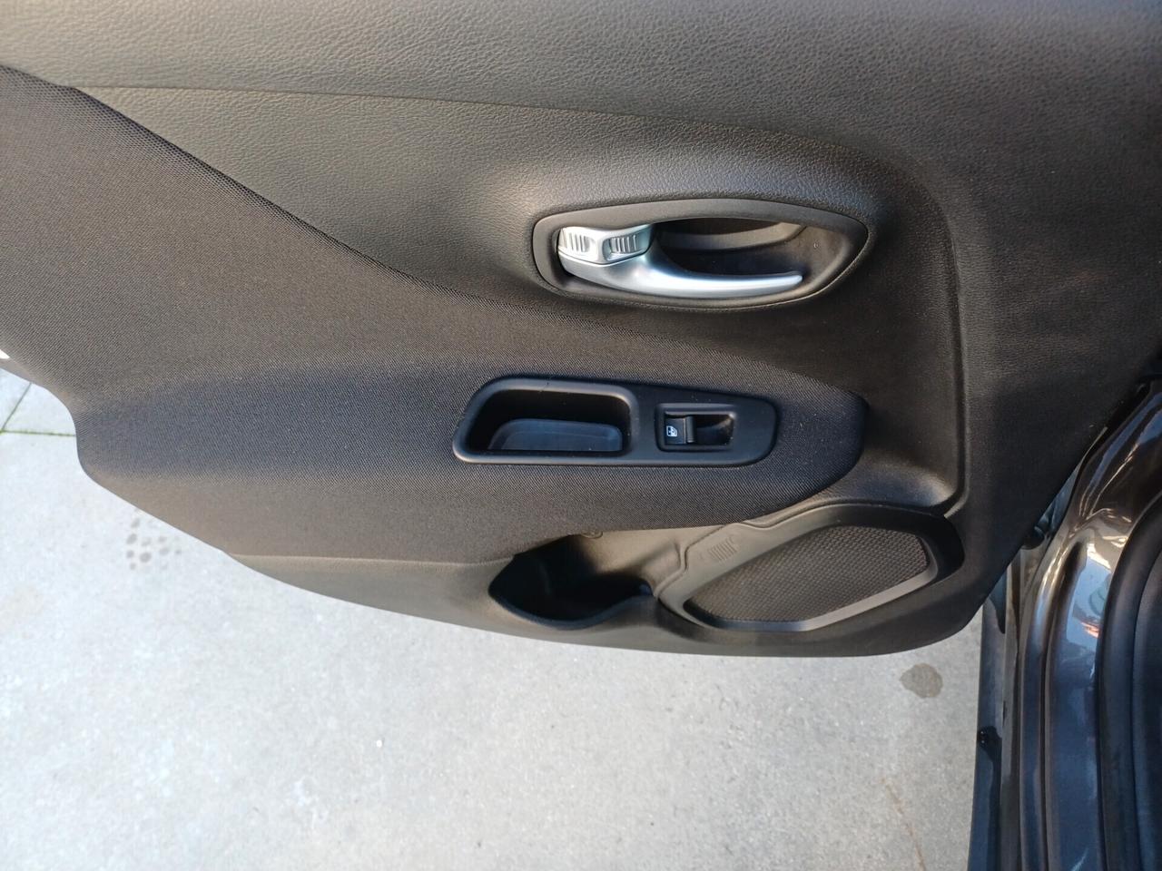 Jeep Renegade 1.6 Mjt 120 CV Longitude