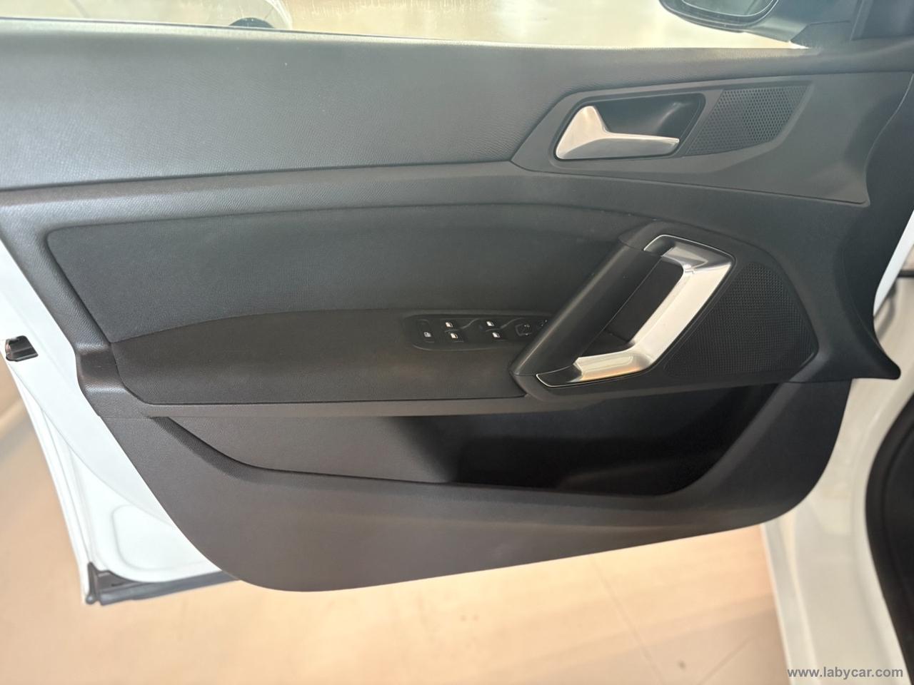PEUGEOT 308 BlueHDi 130 S&S Business