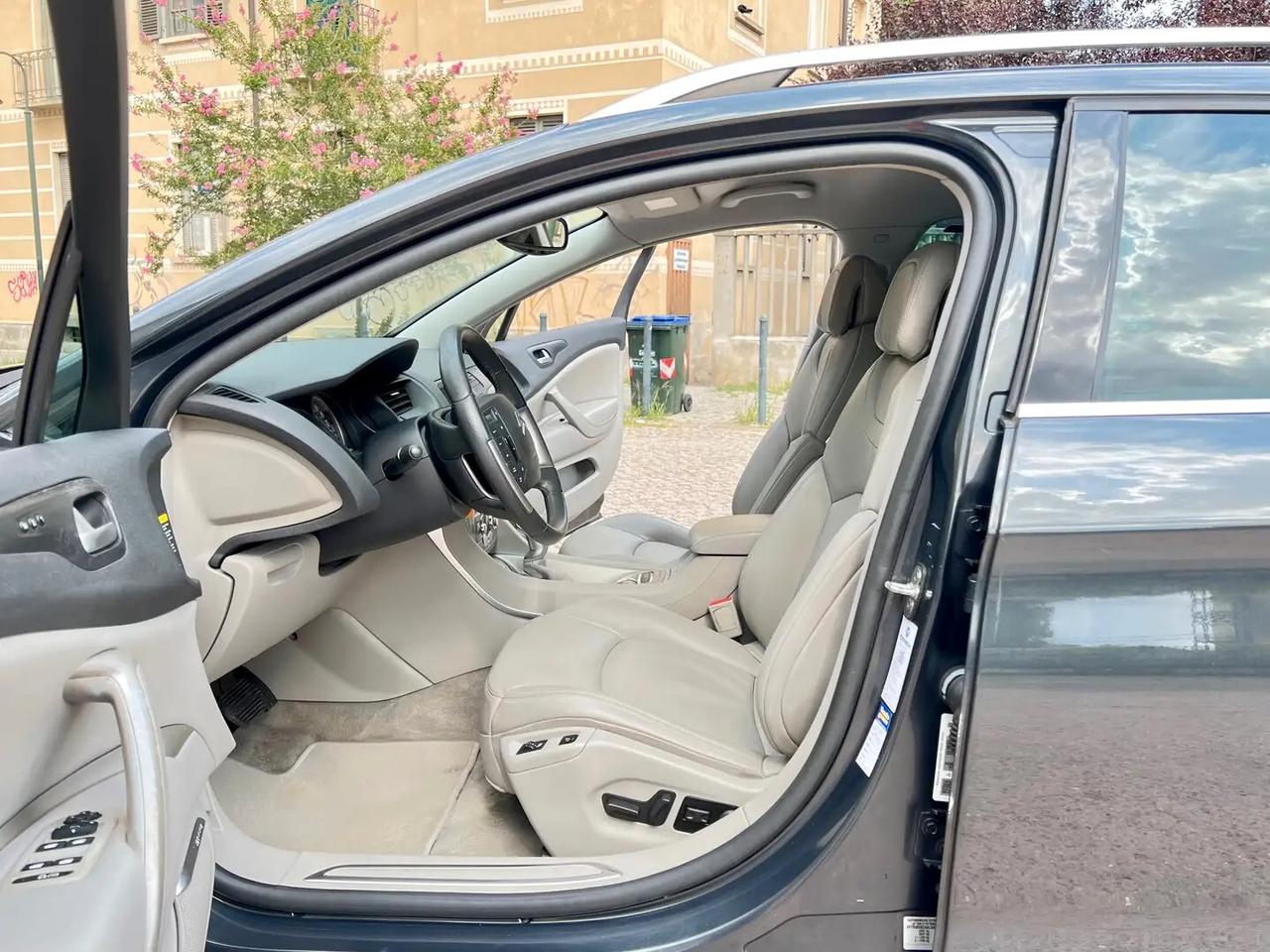 Citroen C5 3.0 HDi V6 24V Bi-Turbo aut. Hydractive Executive Tourer