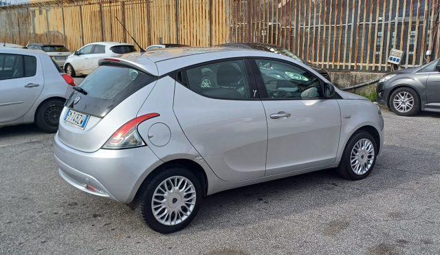 LANCIA Ypsilon 1.2 69 CV 5 porte Silver