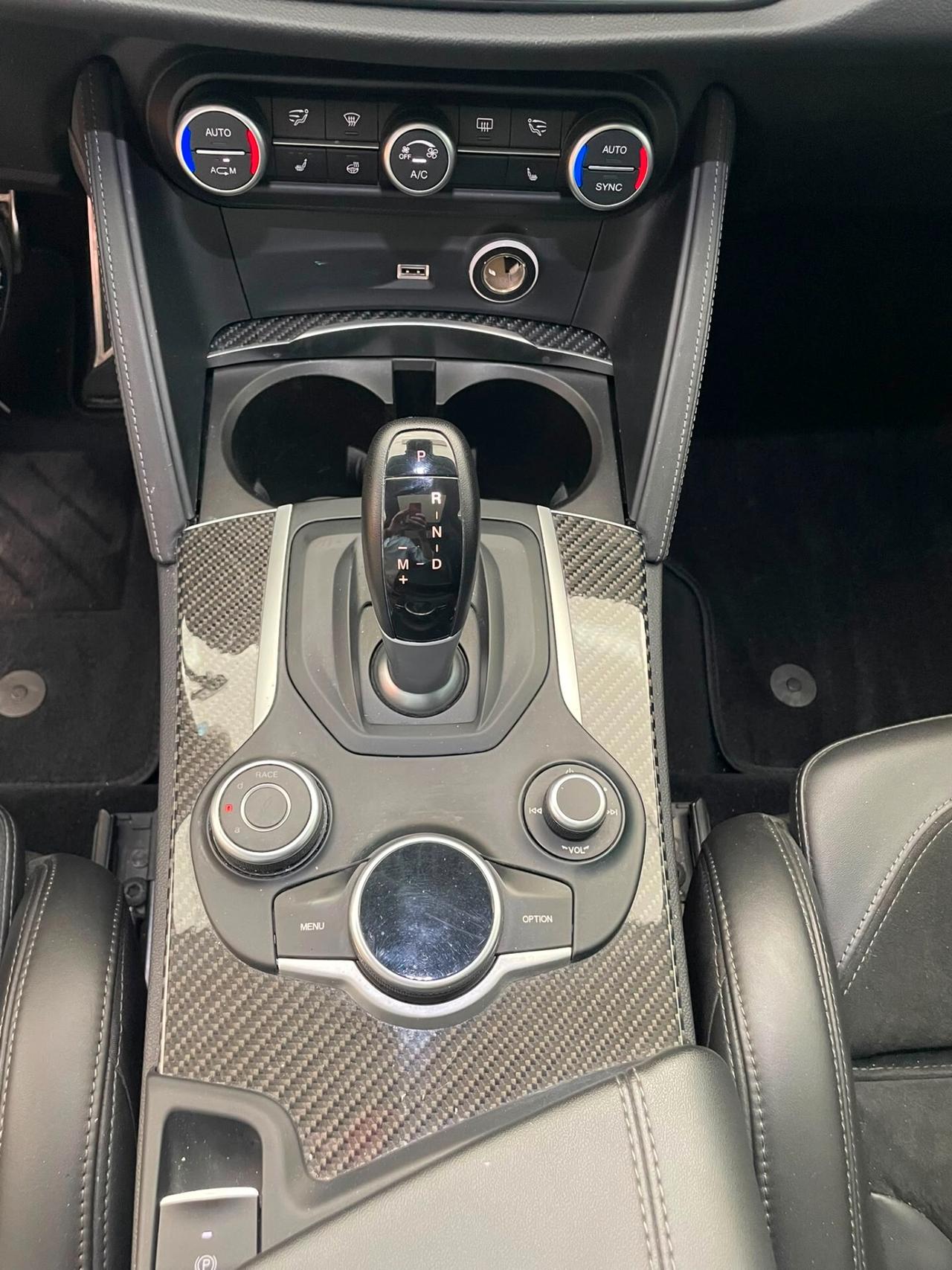 ALFA STELVIO 2.9 BI-TURBO QUADRIFOGLIO 510cv IPERFULL