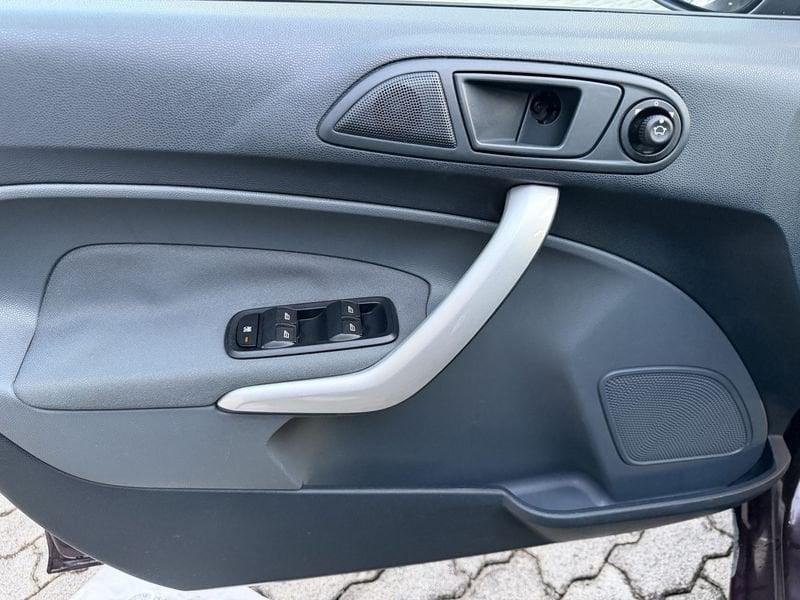 Ford Fiesta Fiesta 5p 1.2 16v Titanium 82cv IDONEA NEOPATENTATI