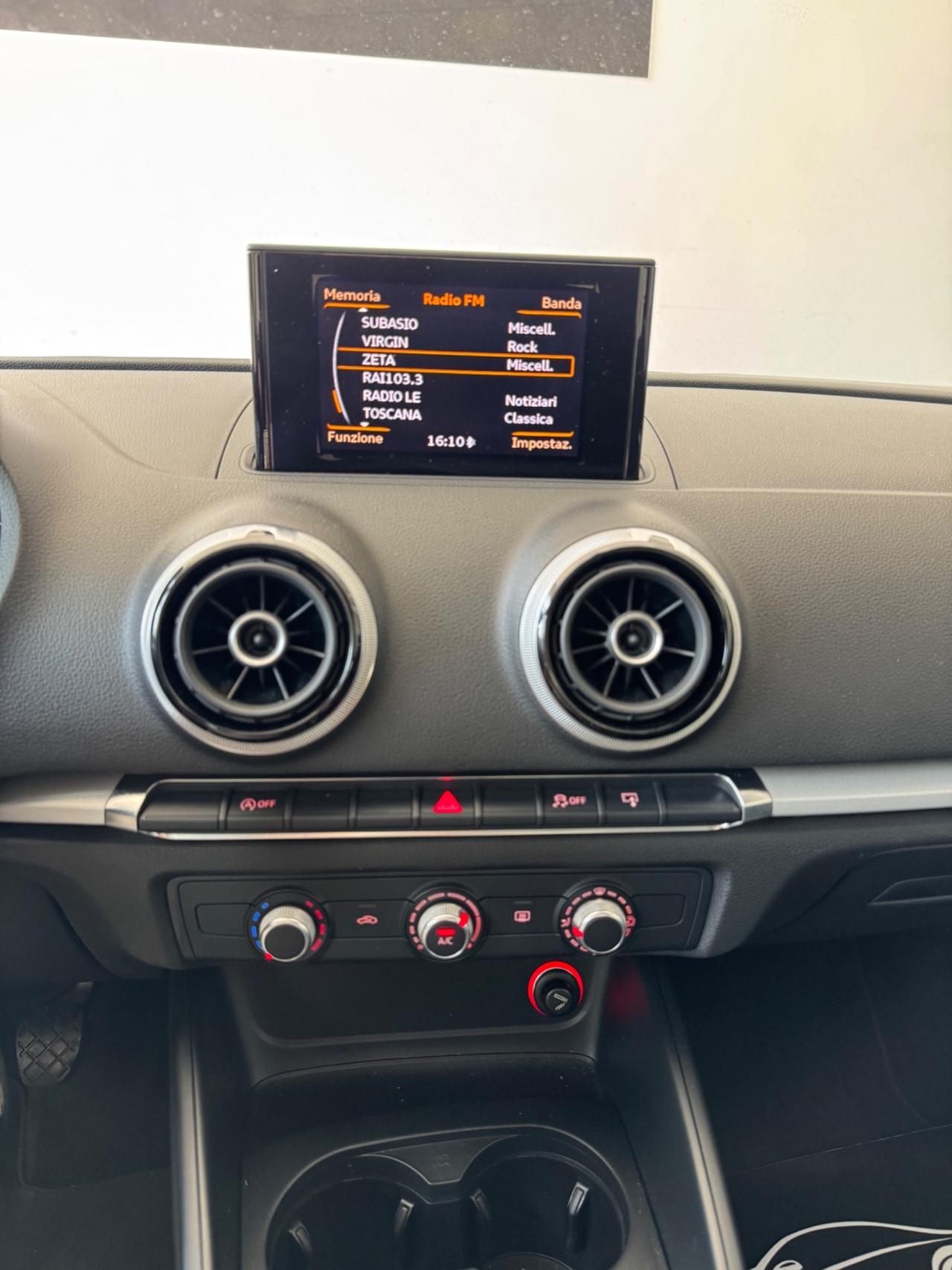 Audi A3 Sedan 1.6 TDI clean diesel Ambition