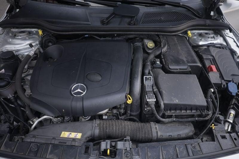 Mercedes-Benz GLA Mercedes-Benz GLA 200 d Enduro Tetto Panoramico Unicoproprietario