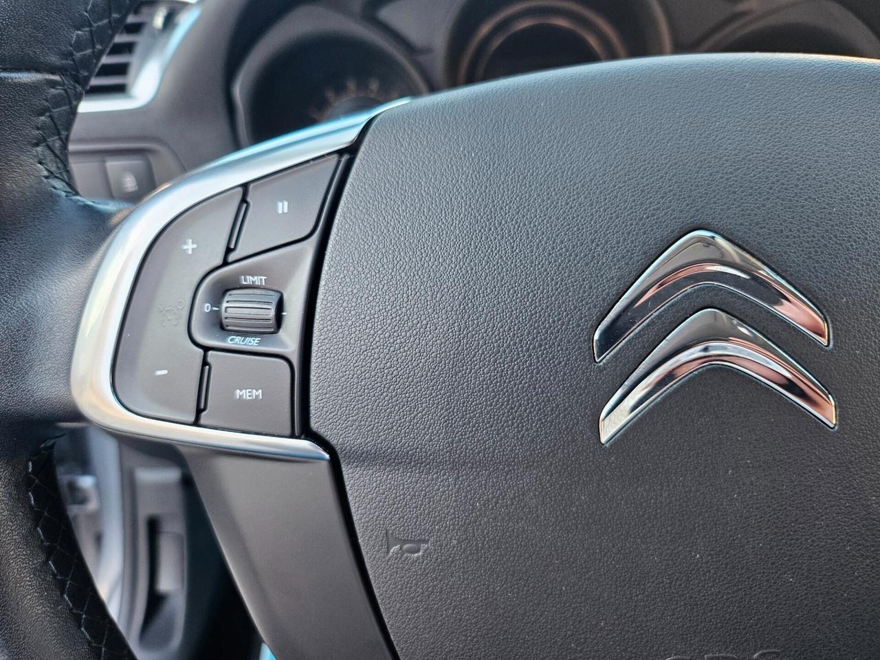 Citroen C4 Berlina 5pt. 1.6 BlueHdi 100cv Fell my 18