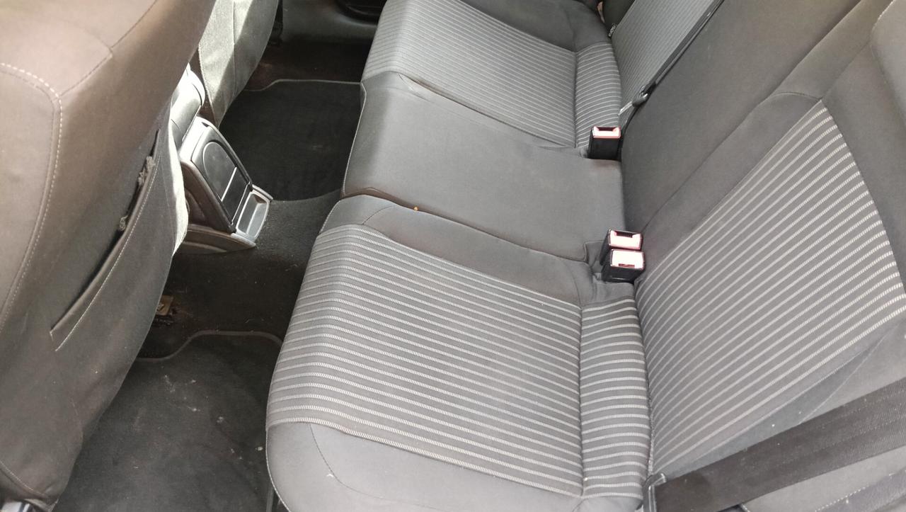 VOLKSWAGEN POLO 1.6 TDI-2010