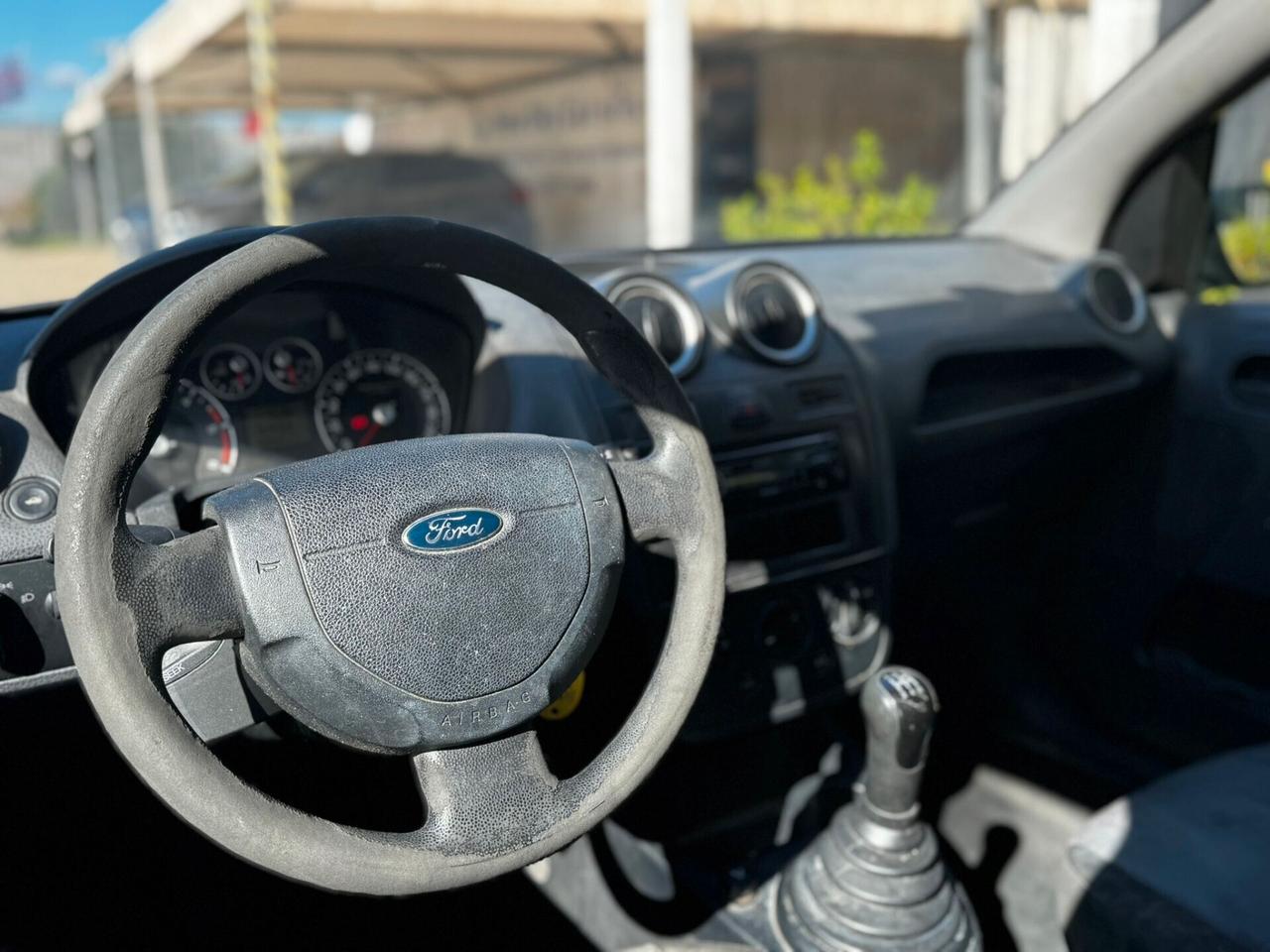 Ford Fiesta 1.4 TDCi 5p. Titanium