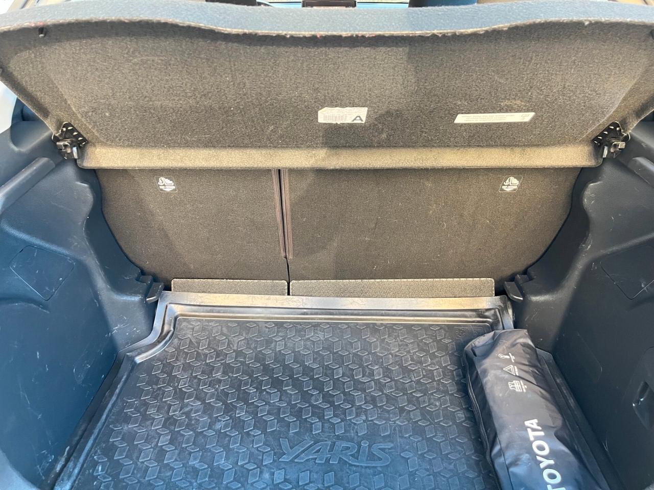 Toyota Yaris 1.5 Hybrid 5 porte Business