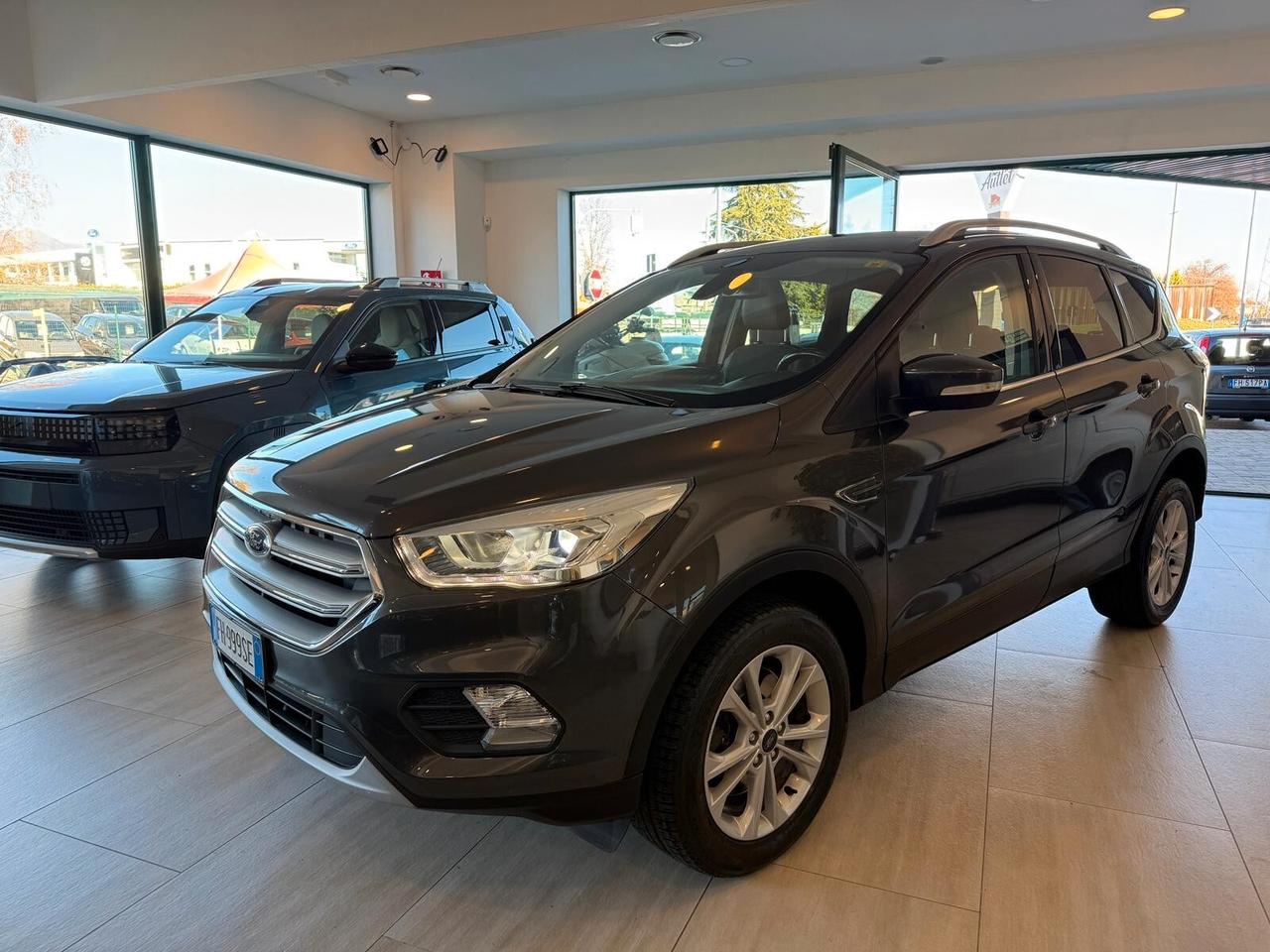 Ford Kuga 1.5 TDCI 120 CV S&S 2WD Titanium