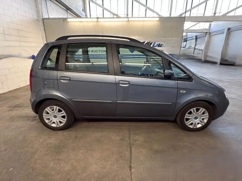 Fiat Idea 1.4 16V Emotion