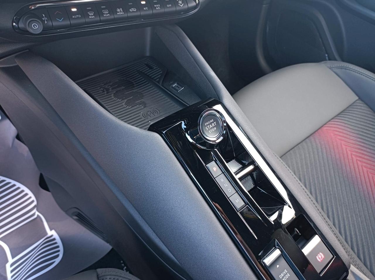 Alfa Romeo Junior 1.2 136 CV Hybrid eDCT6 Speciale