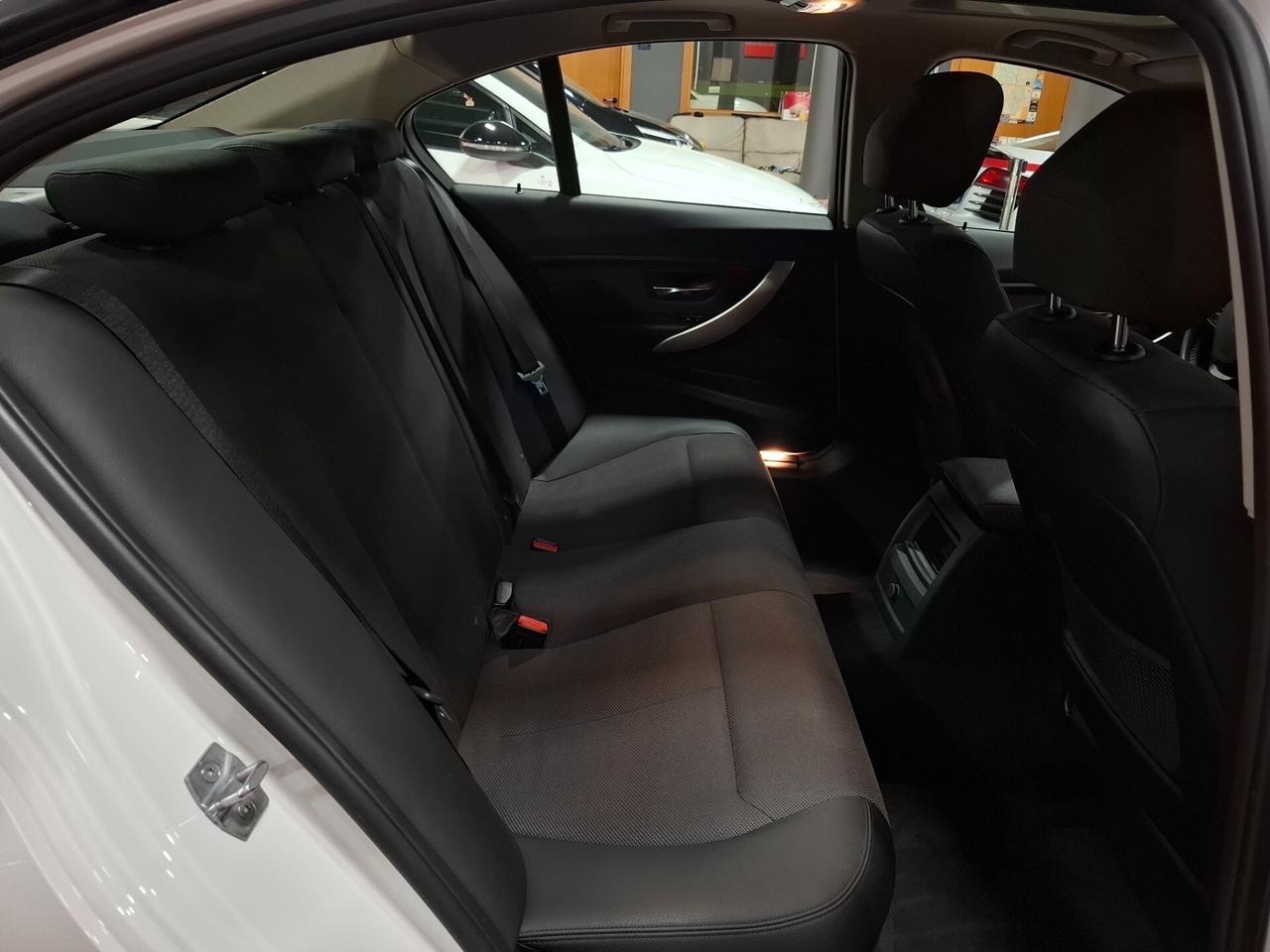 Bmw 320d Luxury Berlina