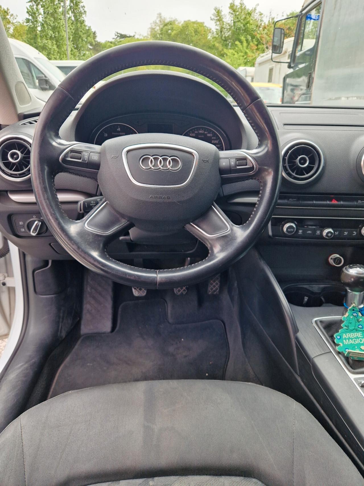 Audi A3 SPB 1.6 TDI 105CV