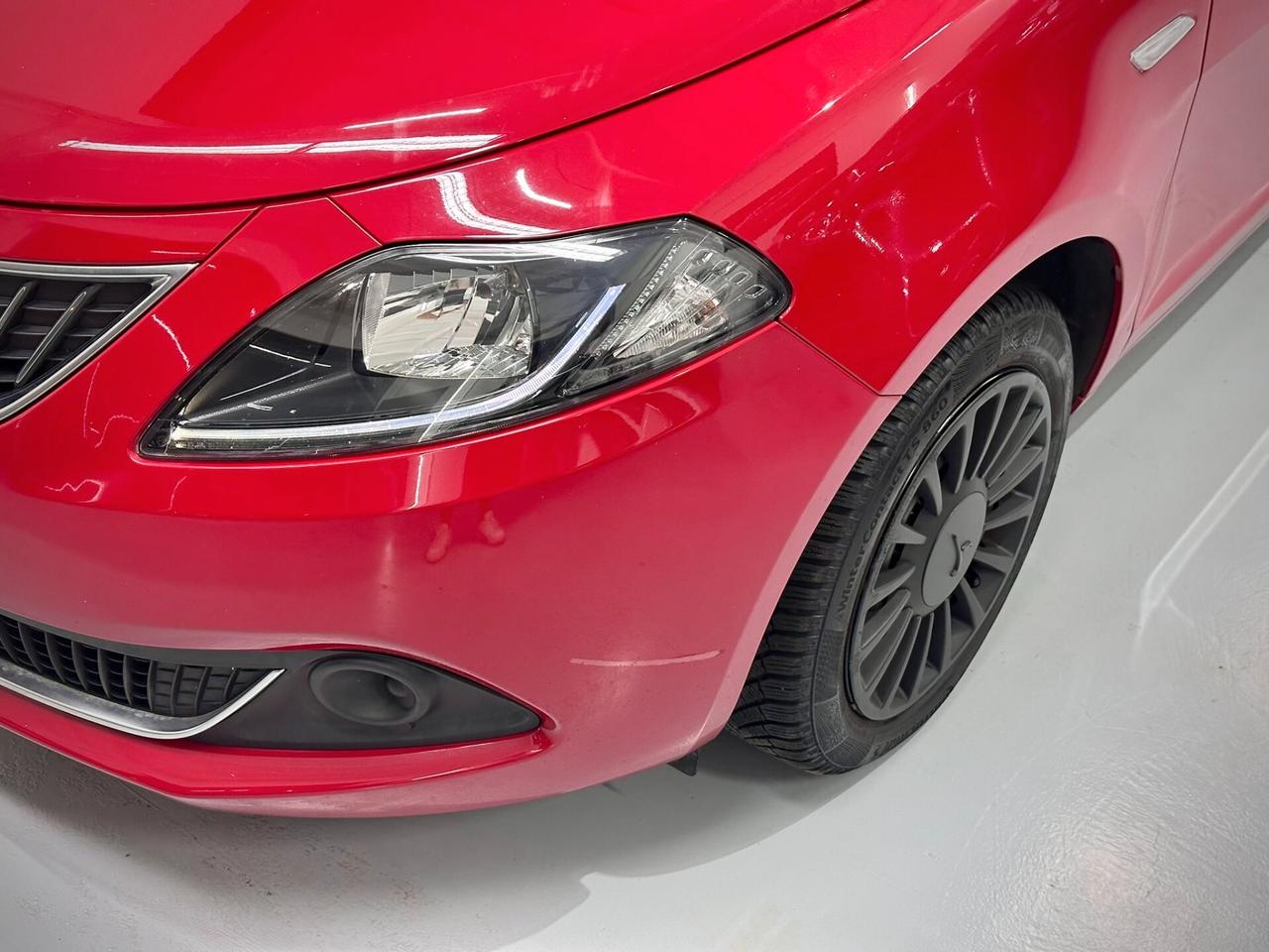Ypsilon 1.0 FireFly Hybrid Ecochic Aziendale