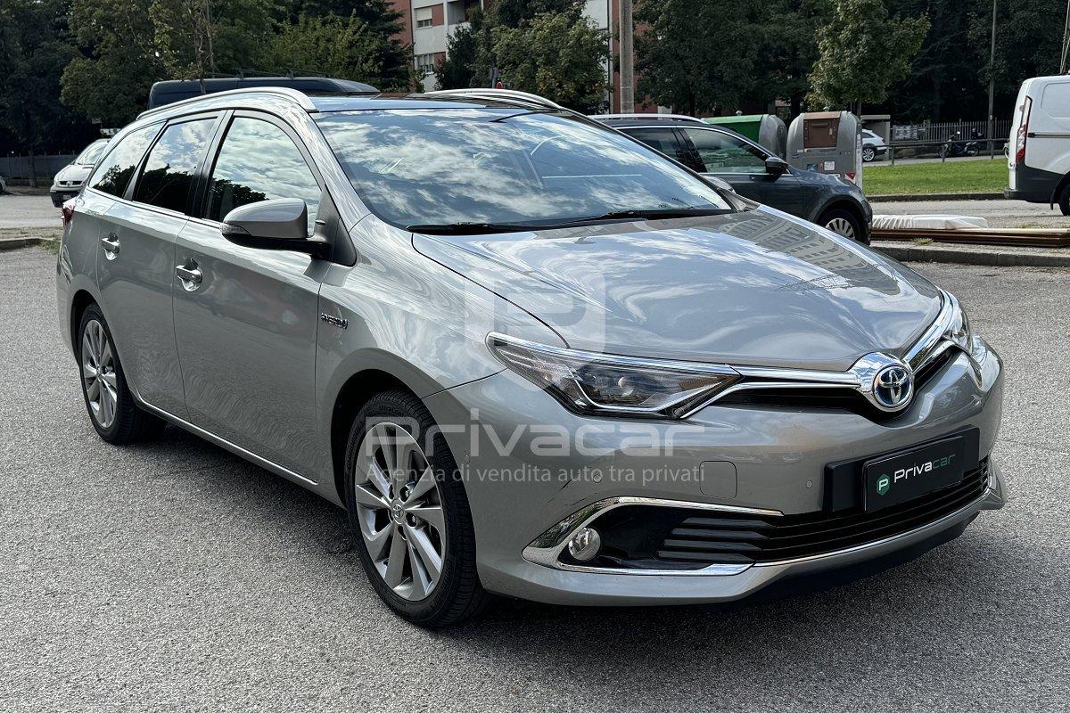 TOYOTA Auris Touring Sports 1.8 Hybrid Lounge