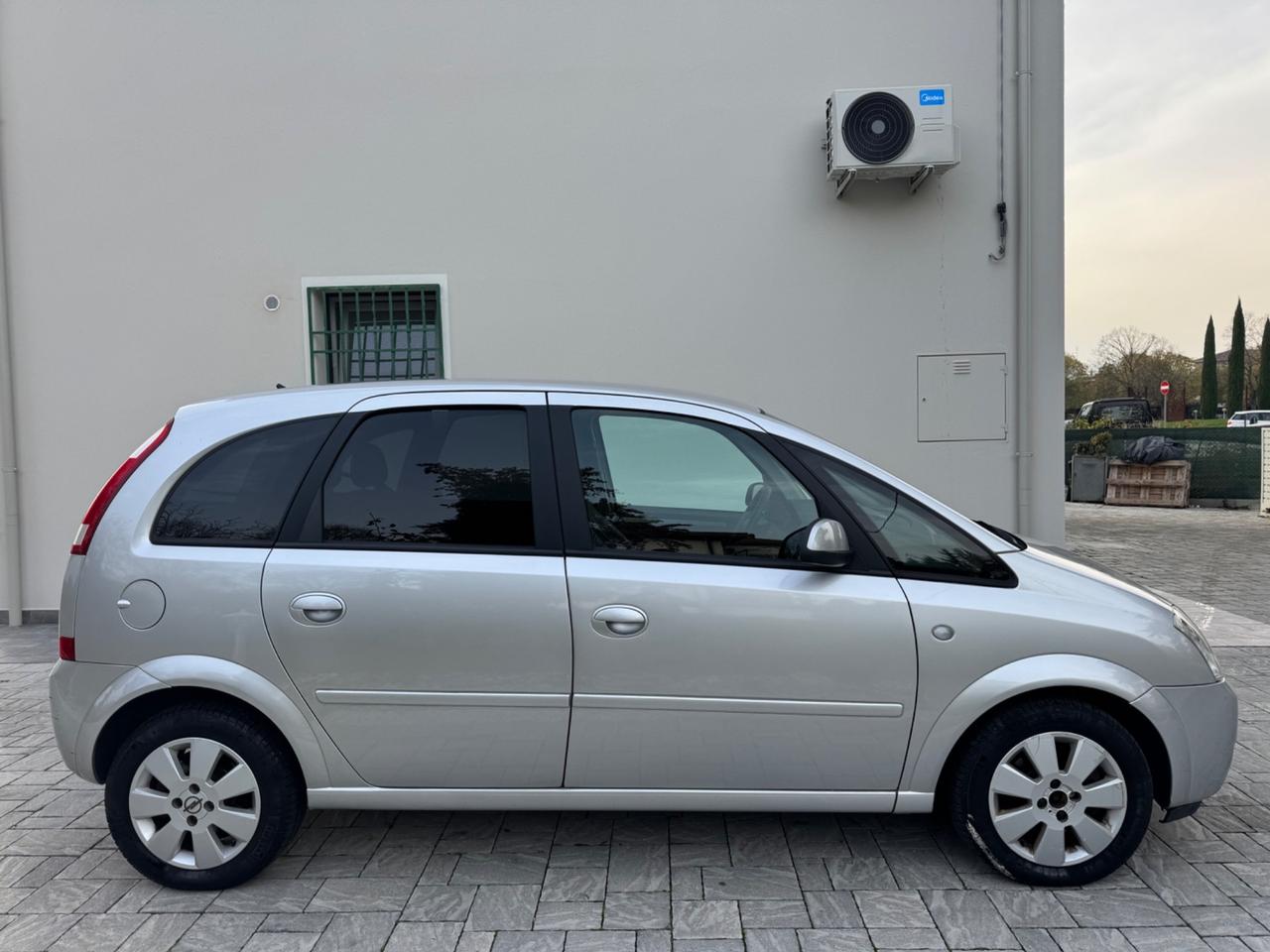 Opel Meriva 1.6 16V Cosmo OK NEOPATENTATI