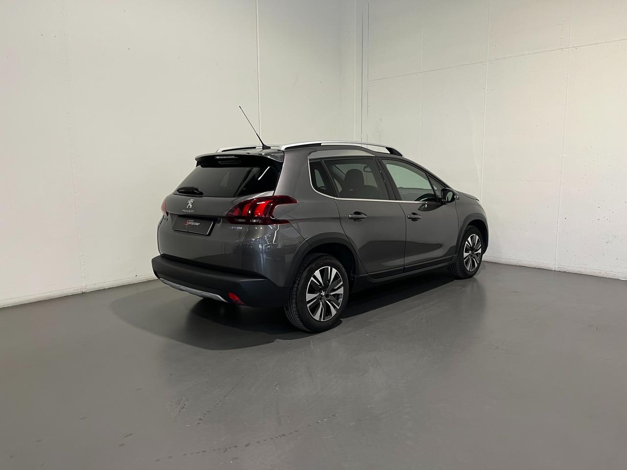 PEUGEOT 2008 1.2 PURETECH ALLURE