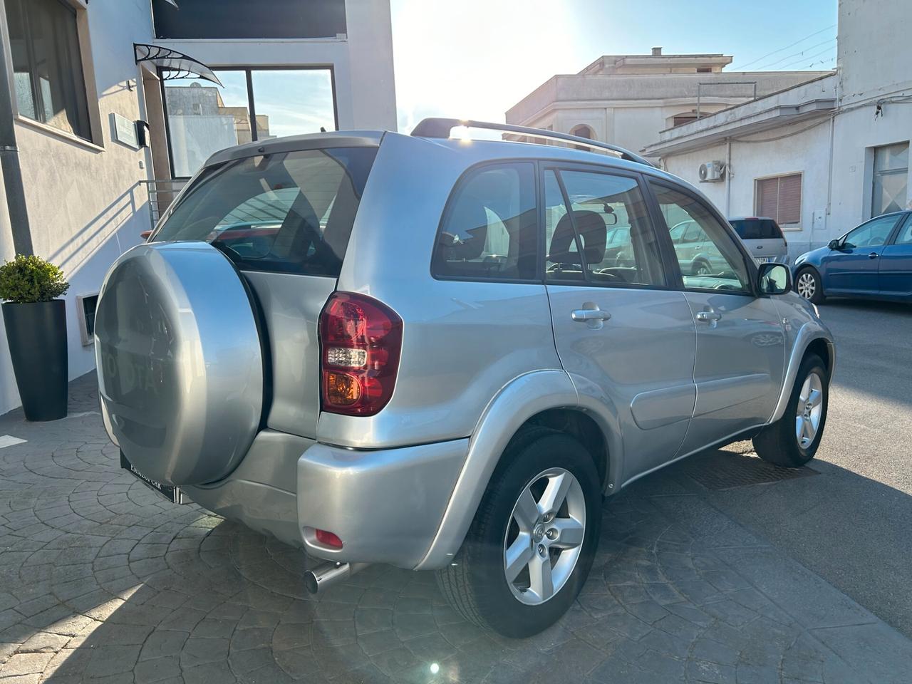 Toyota RAV 4 D-4D 2.0 116Cv SOL-12/2003