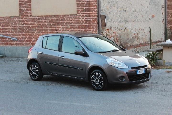 Renault Clio 1.2 5 porte Confort PACK 75.000km clima