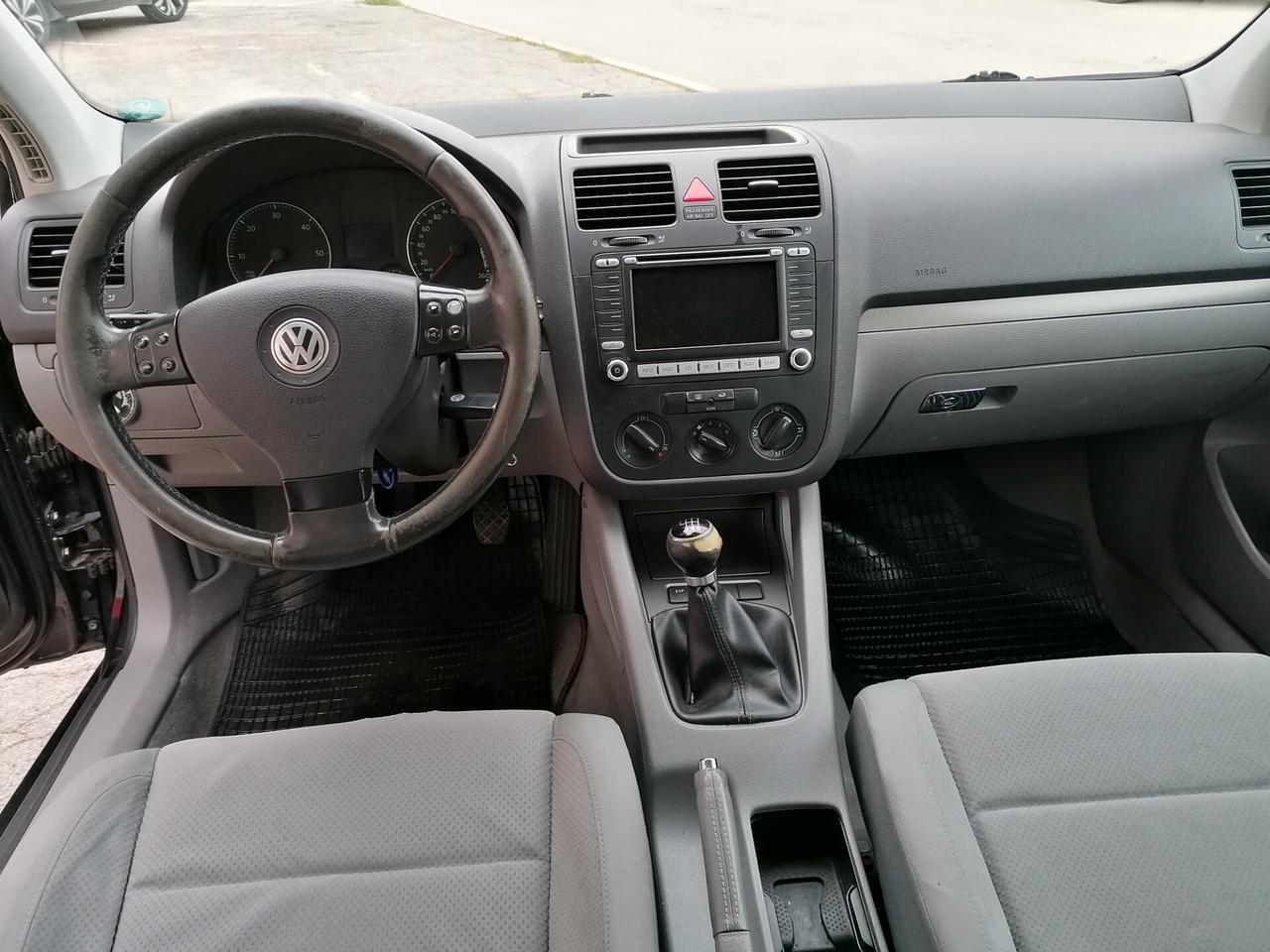 Volkswagen Golf 2.0 16V TDI 5p. Sportline