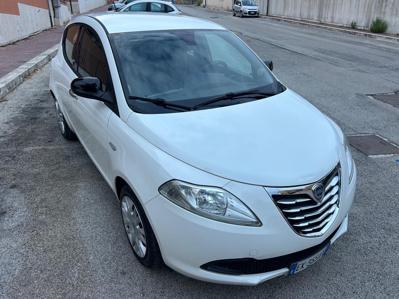 Lancia Ypsilon 1.2 benz ideale per neo patentati