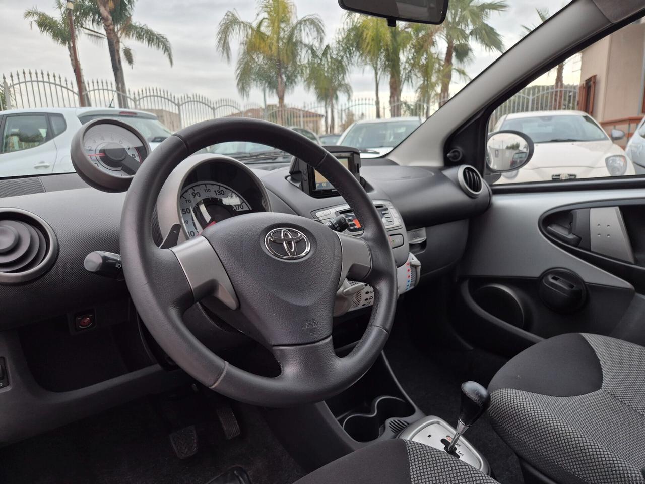 Toyota AYGO 1.0 VVT-i 5 porte AUTOMATICA RESTAYLIN NUOVA FULL