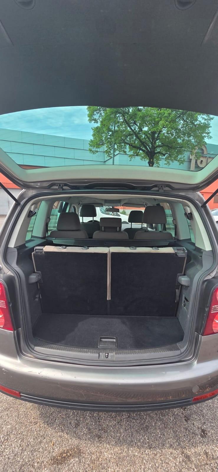 Volkswagen Touran 2.0 16V TDI Highline