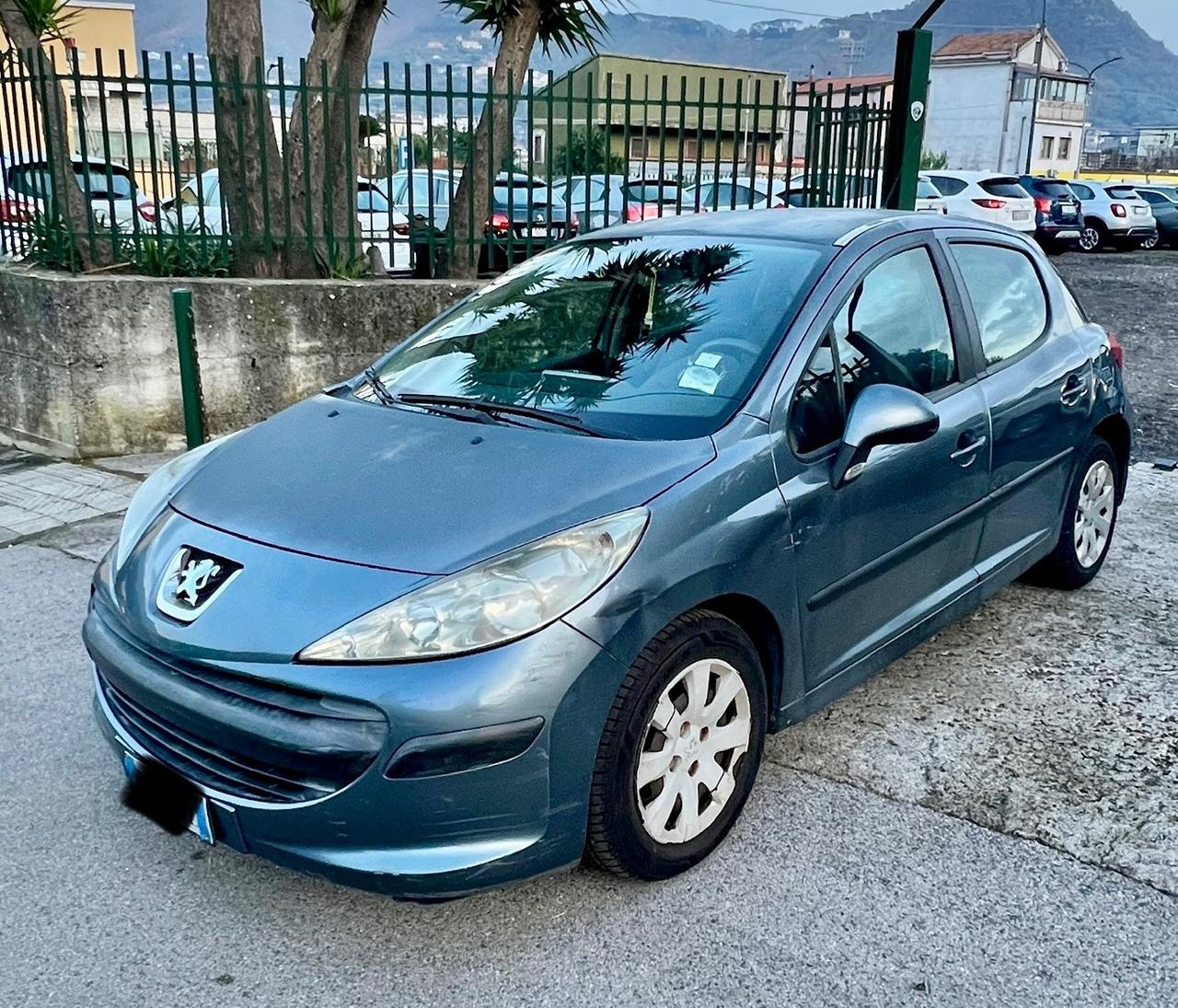Peugeot 207 1.4 HDi 70CV 5p.