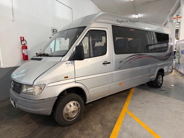 Mercedes Benz 17 posti OTTIMO