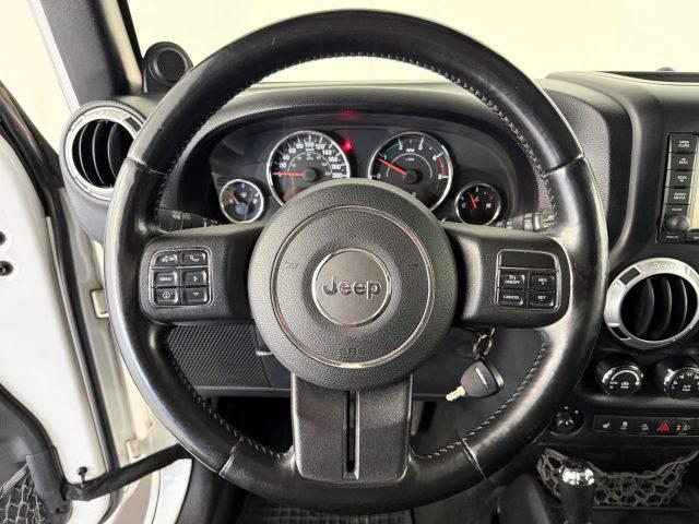 JEEP Wrangler Unlimited 2.8 CRD DPF Sahara Auto