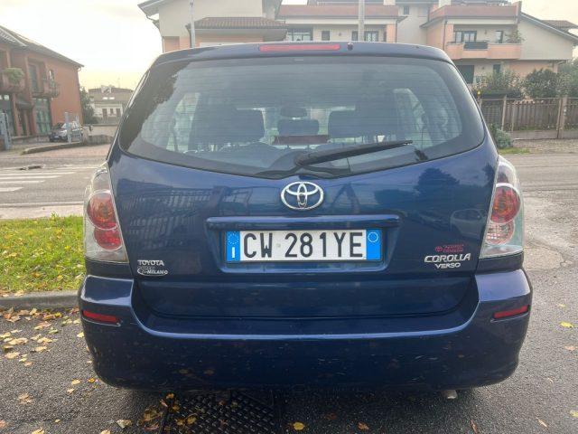 TOYOTA Corolla Verso 1.8 16V Sol