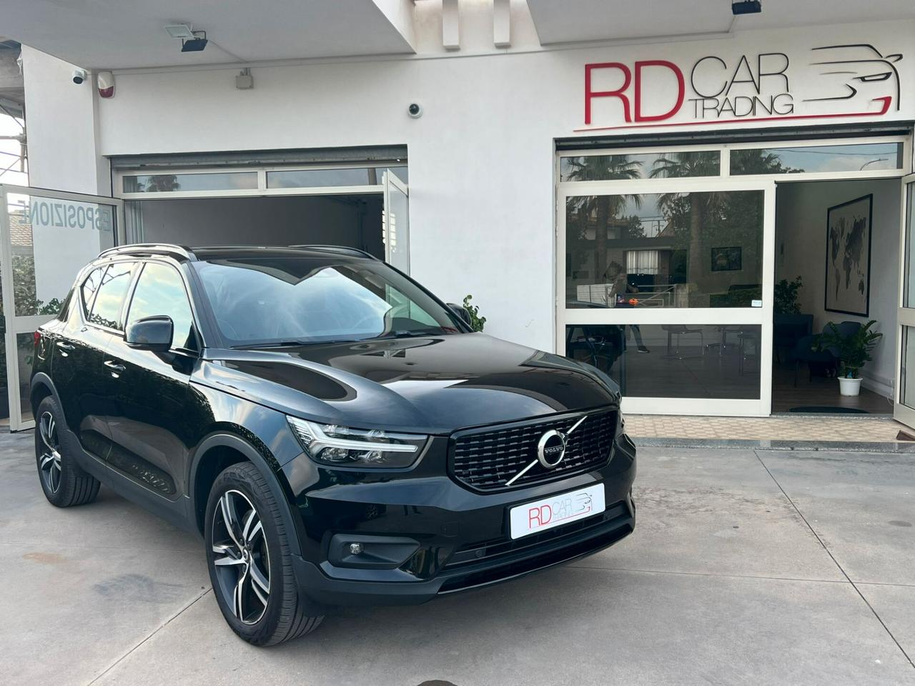 Volvo XC40 T5 Recharge Plug-in Hybrid R-design