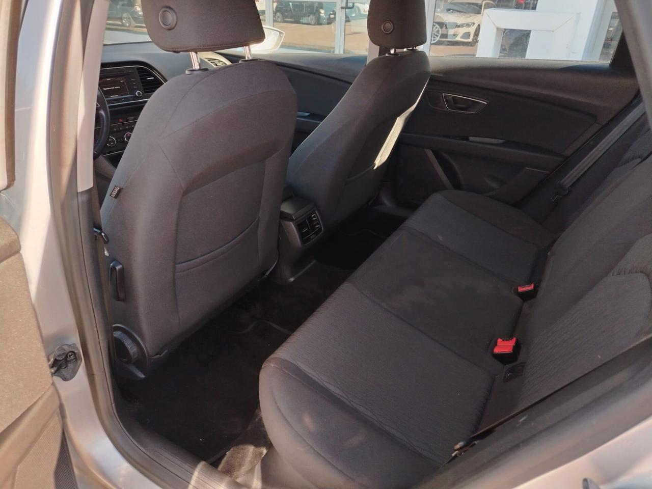 Seat Leon 1.6 TDI 105 CV ST Style - NEOPATENTATO