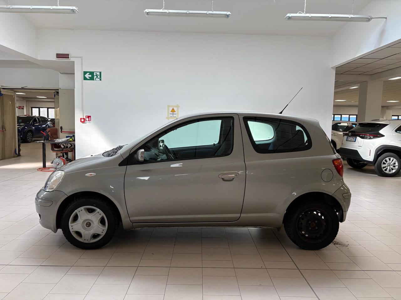 Toyota Yaris 3p 1.0 Sol Blue