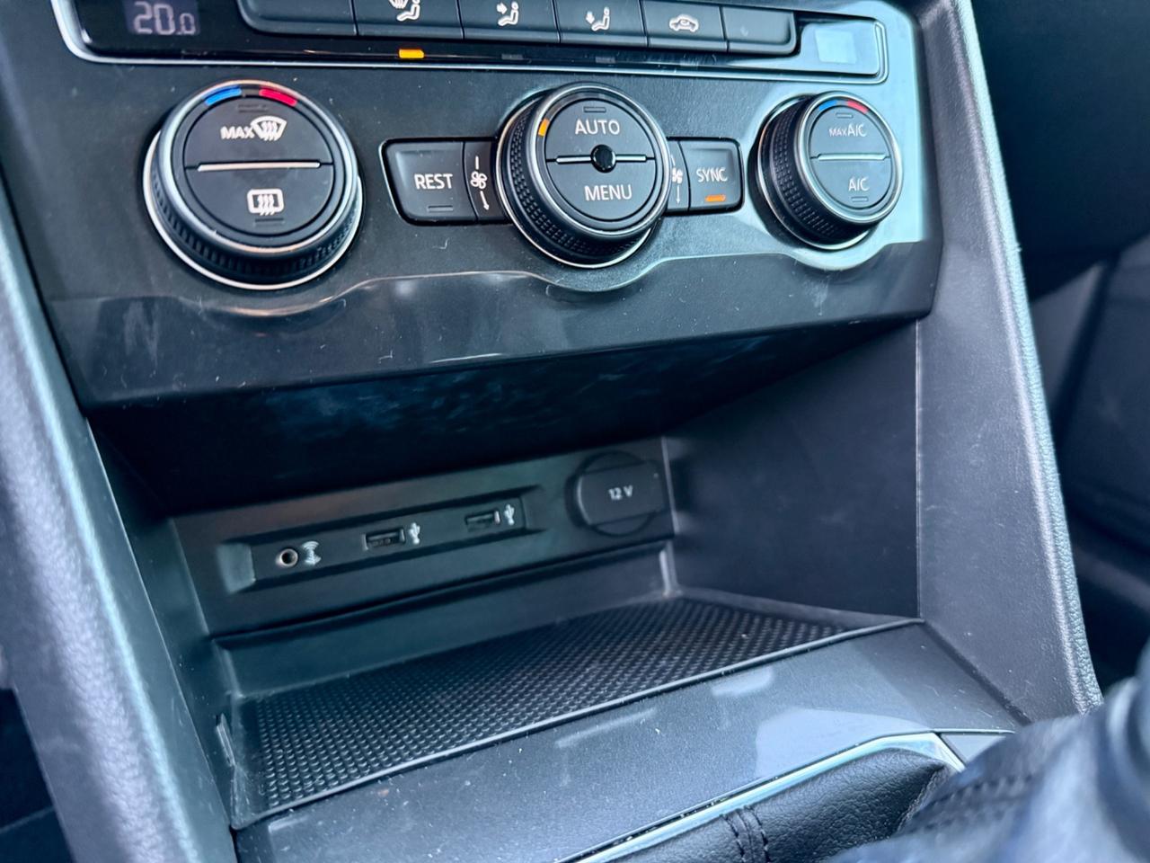 VW Tiguan 1.4 TSI Business BlueMotion Technology NEO PATENTATI