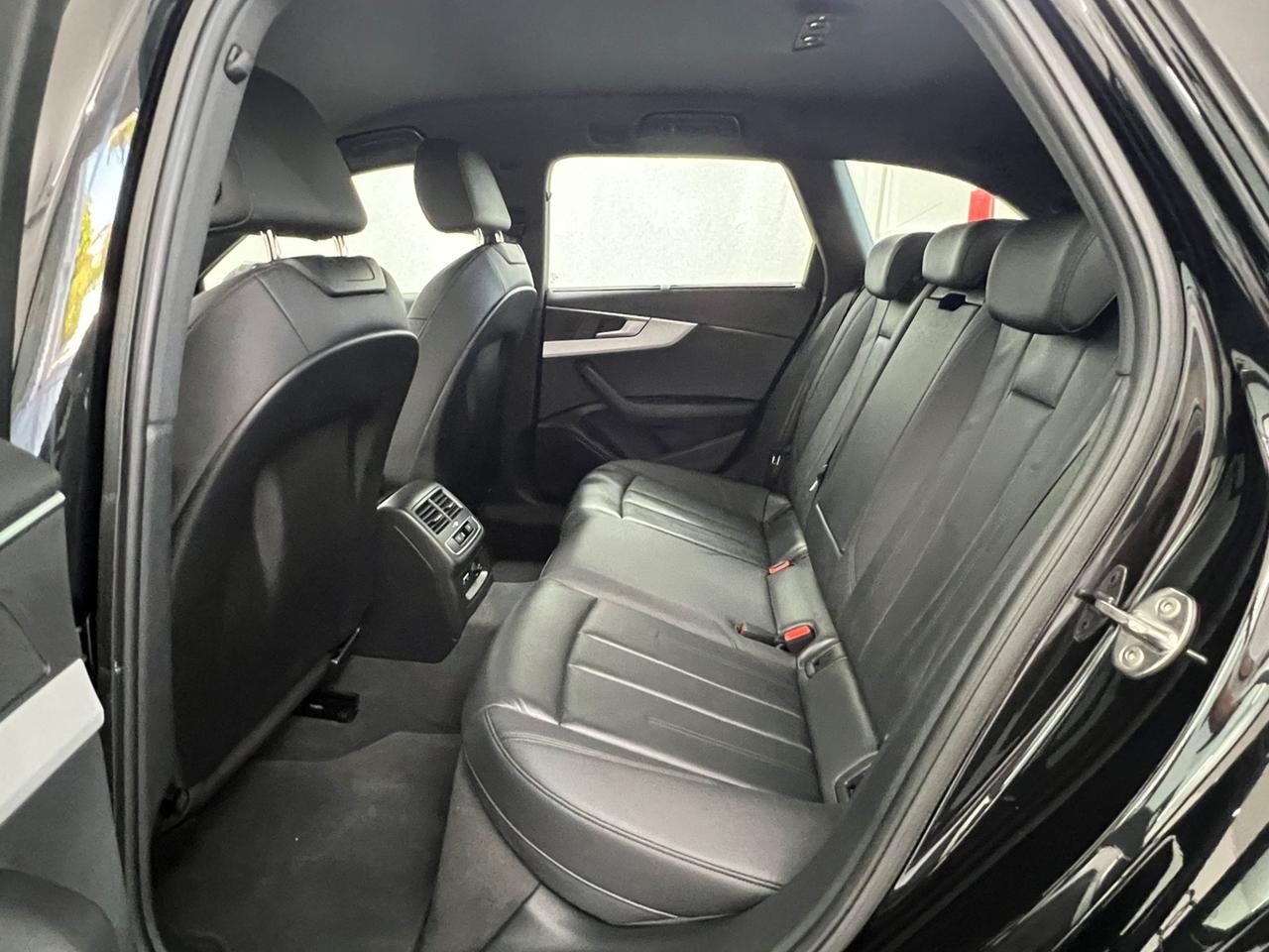 AUDI A4 V 2019 Avant A4 Avant 40 2.0 tdi mhev Business Advanced quattro 204cv s-tronic